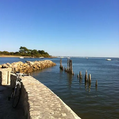 Les Goelands Piscine Et Jardin *